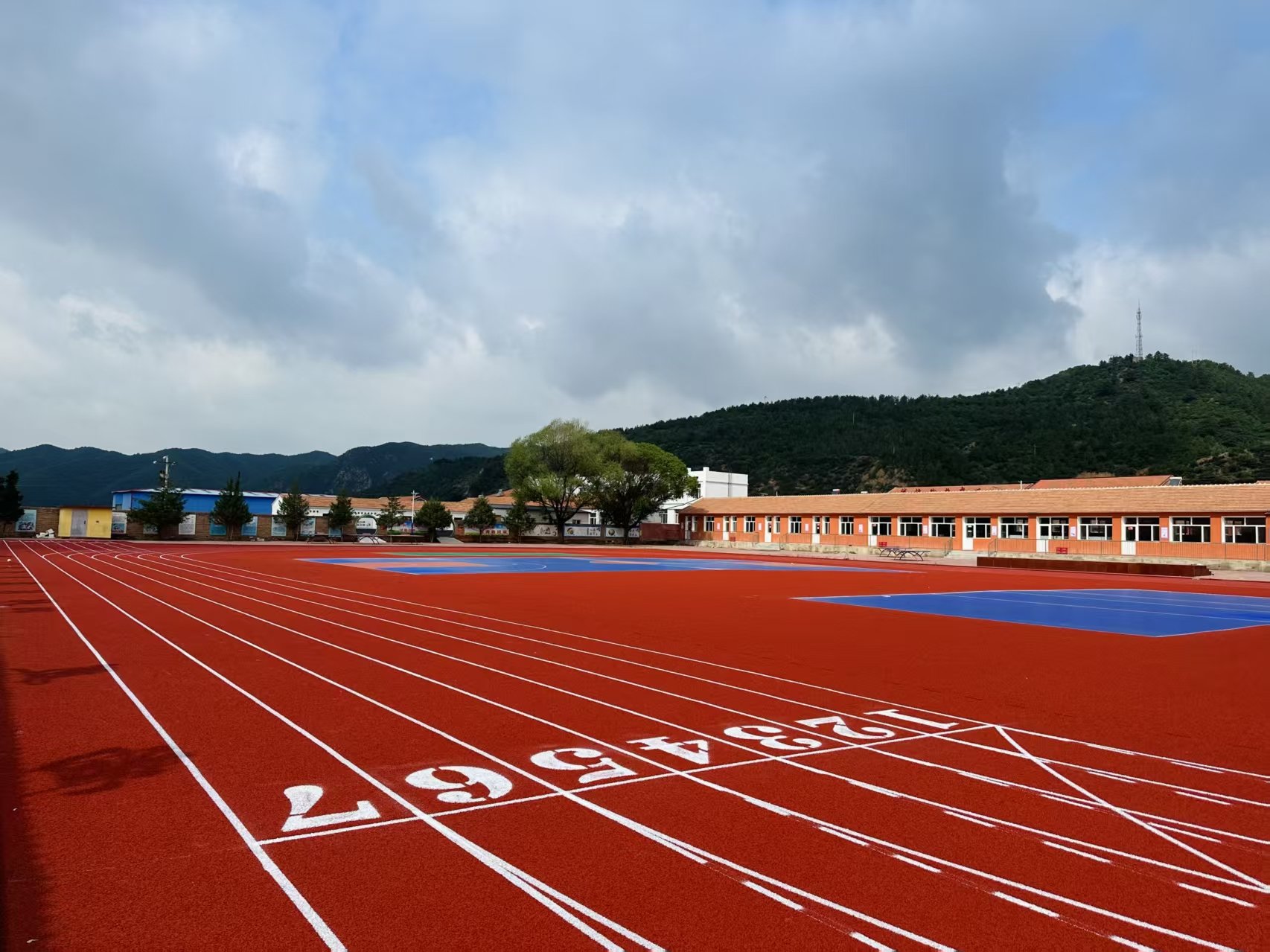 吴忠市自结纹塑胶跑道塑胶跑道施工 - 哪里好